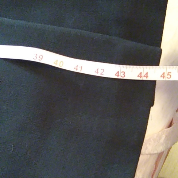 Ladies full length coat - Picture 9 of 16